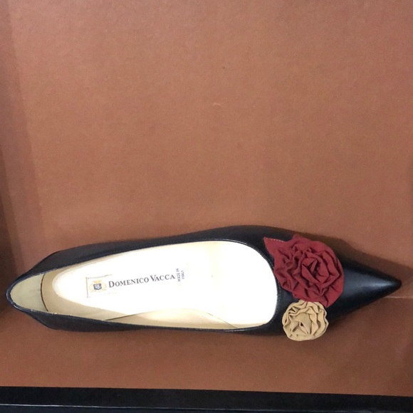 NWOT 🌺🌺DOMENICO VACCA FLATS SUZE 38 - Picture 9 of 9